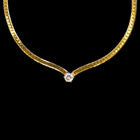 Vintage Gold Tone Herring Bone Chain Clear Rhinestone Torque Shaped Necklace - Picture 3 of 6